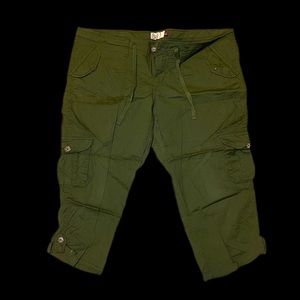 Khaki Green Cargo Capris